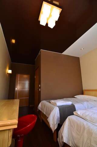 Гостиница Bed & Breakfast Penthouse Якутск Стандартный двухместный номер с 1 кроватью или 2 отдельными кроватями-2