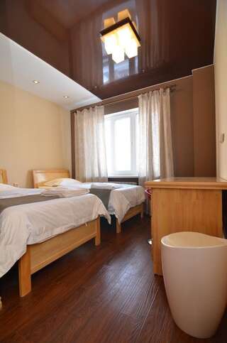 Гостиница Bed & Breakfast Penthouse Якутск Стандартный двухместный номер с 1 кроватью или 2 отдельными кроватями-5
